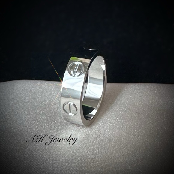 💎LUXURY MEDIUM WIDTH SILVER RING, Screw Design - Picture 3 of 6